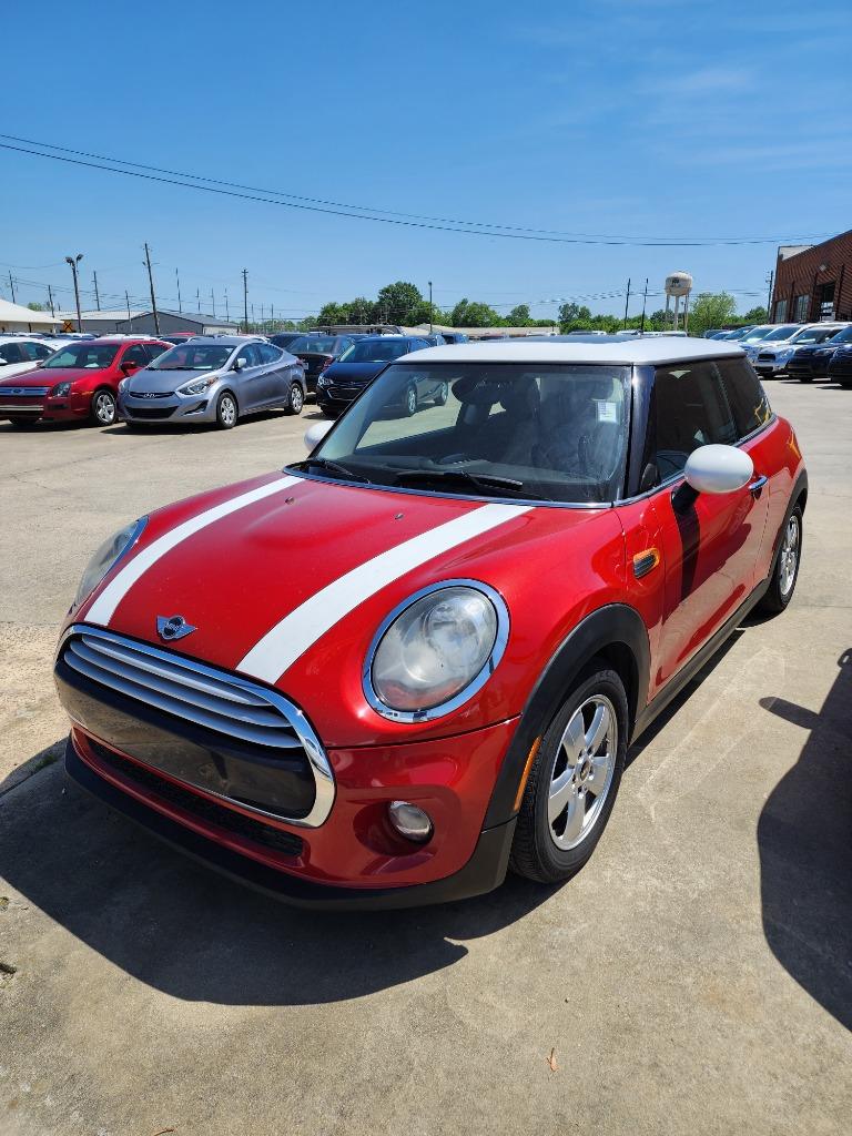 2014 MINI Cooper Base's photo
