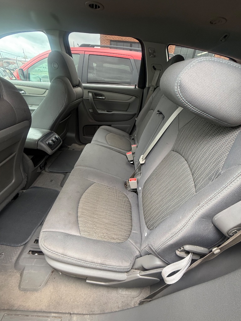 2014 Chevrolet Traverse LS - Photo 6